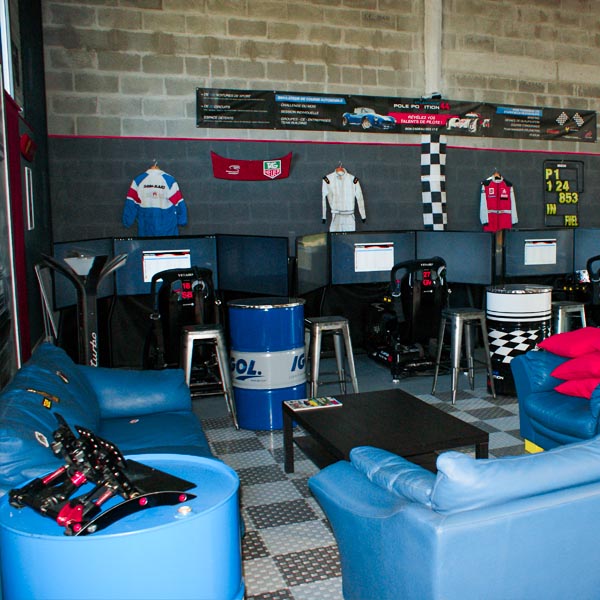 l'entreprise en plein challenge de sim racing